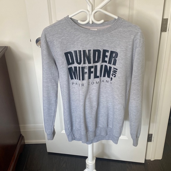 Dunder mifflin sweatshirt - Picture 1 of 2